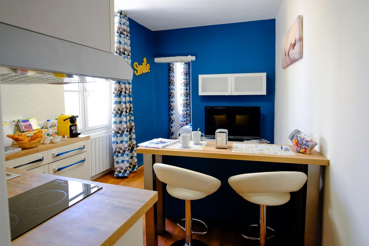 Les Halles-parking-avignonsmile Appartement
