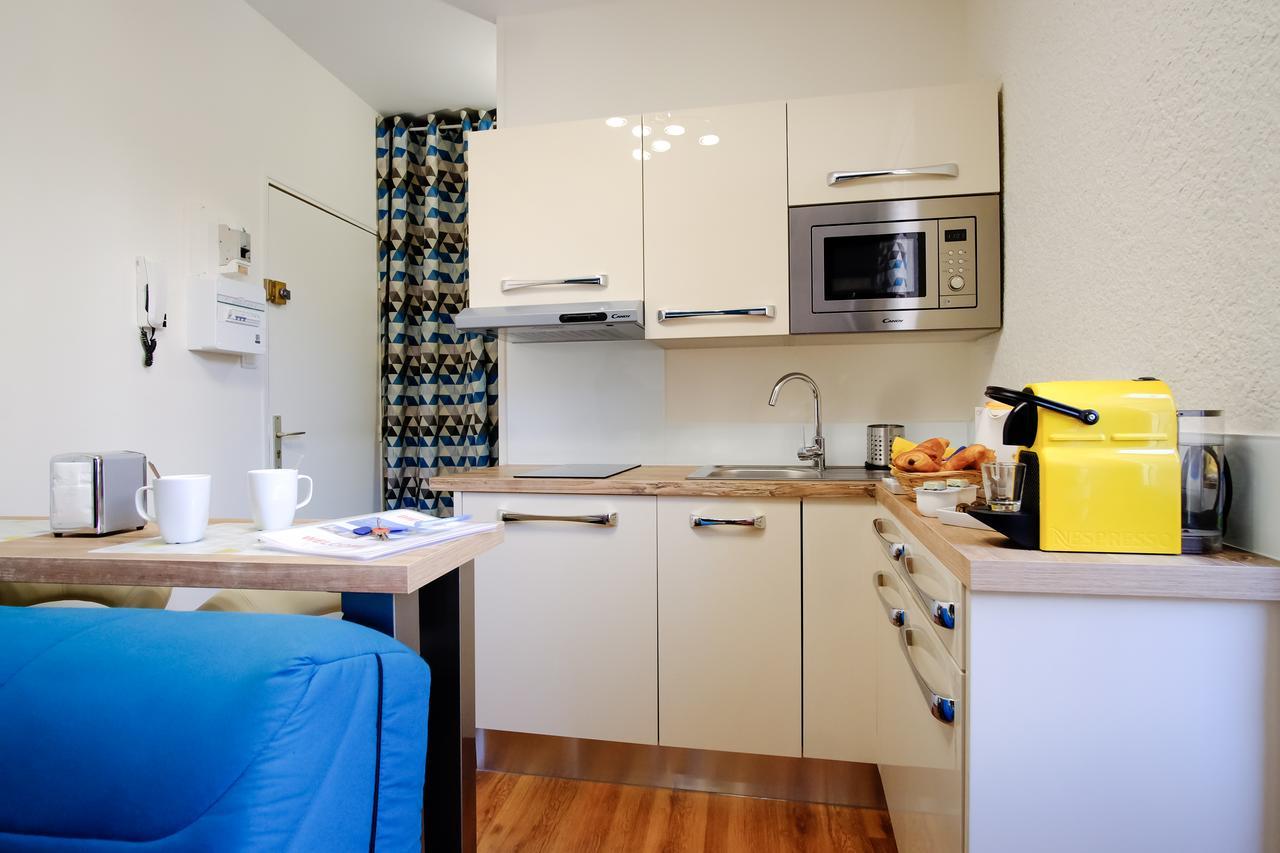 Les Halles-parking-avignonsmile Appartement *
